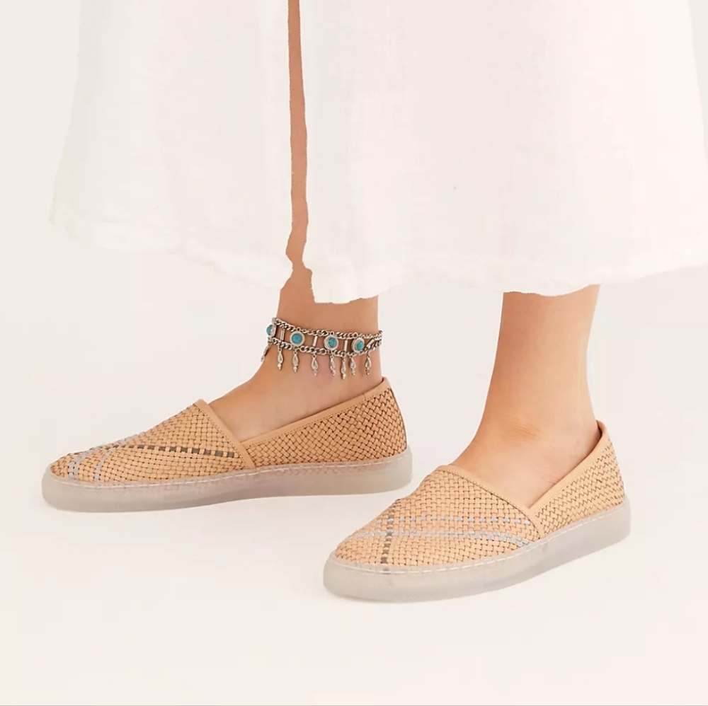 Free People Santorini Woven Leather Slide Sneakers, Natural/Tan, EUC, size 7(37)